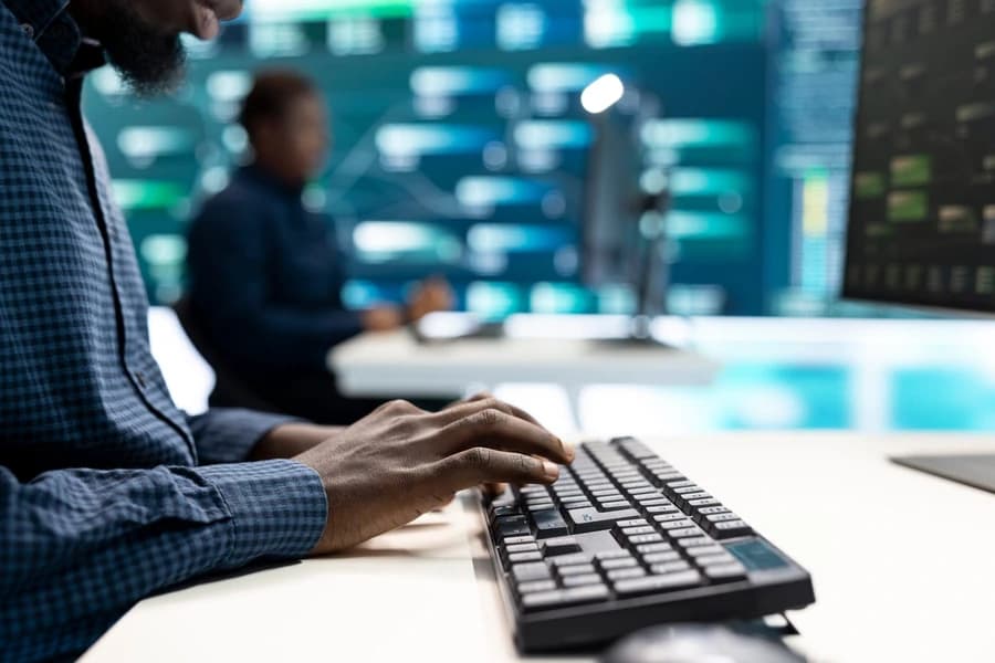 Top 5 Benefits of Working with a Cybersecurity Service Provider